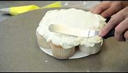 How to Make a Pull-Apart Cupcake Cake : Cake Recipes