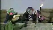 Muppets - Crazy Harry and a cannon