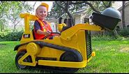 CAT Ride On Bulldozer Tractor for Kids - Unboxing, Review and Riding