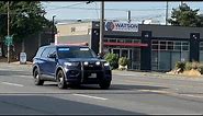 2x unmarked police cars responding in Seattle