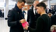 Customs officers also after CR7's autograph