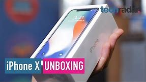iPhone X unboxing video