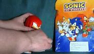 Knuckles the Echidna = JazWares Super Posers Sonic figure review