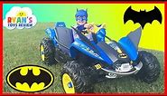 BATMAN BATMOBILE Power Wheels Batman 12V Dune Racer Unboxing