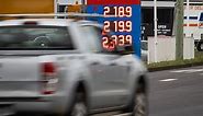 Petrol prices to stay high as oil prices and weak Australian dollar flow through to the bowser