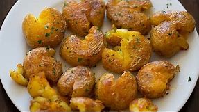 Crispy Garlic Smashed Potatoes Recipe