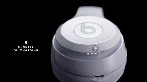 Beats Solo3 Wireless Headphones Satin Silver (Latest Model).USED