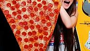 World's Largest Pizza Slice! Big Mama's & Papa's Giant Pepperoni Pizza - Mukbang & Food Challenge