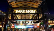 Park MGM Las Vegas Walk Through 🎰WHAT'S OPEN, WHAT'S NOT (Las Vegas 2020 Reopening)