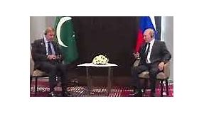 Watch: Putin Laughs As Pak PM Struggles With Headphones