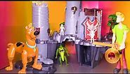 Scooby Doo Searching the Castle for the Mystery Treasure