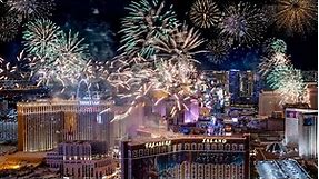 LAS VEGAS New Years Eve 2023 Countdown and Fireworks 🎉