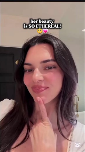 Kendall Jenner NEW Viral Video of Her Makeup Routine!💗🥹 | #fyp #kendalljenner #lorealparis #trending