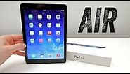 iPad Air Unboxing + First Impressions [Launch Day Unboxing]