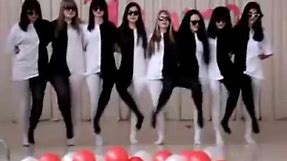 Black and White Tights Dance (with "Tanz" lyrics)
