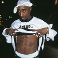 90s Hip Hop Tupac Fashion