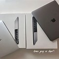 Apple MacBook Space Grey vs Silver