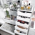 How to Organize Makeup Counter