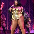 Lizzo On Stage Leg