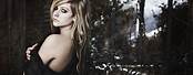 Avril Lavigne Wallpaper 4K