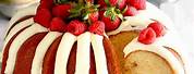 How to Decorate Bundt Cake with Fruit