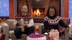 T-Mobile TV Spot, 'Holiday: iPhone 13 Pro: Talk Show' Featuring Paul Scheer, Yvette Nicole Brown