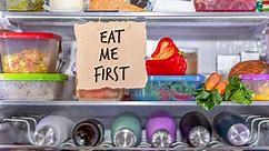 Jak przechowywać jedzenie w lodówce? Jak uniknąć zatruć pokarmowych i  strat jakości produktów?