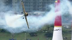 Red Bull Air Race 2014: Clip  Airgates / Pylons
