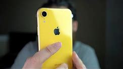 iPhone XR YELLOW Unboxing & Impressions
