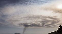Timelapse over one day at La Palma volcano shows billowing ash cloud | World News | Sky News