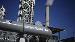MoneyWatch: Spending on carbon capture
