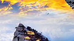 Only those who reach the summit of Mount Hua can witness the mesmerizing sunset and fiery clouds! 🌄🔥 #SummitViews#SunsetMagic#huashan#mthua#travel