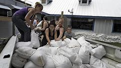 Several South Florida locations distributing sandbags