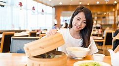 How to Order Food in Chinese: 60  Essential Words and Phrases for Dining Out | FluentU Chinese Blog