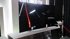 LG flexible TV screen, see the 4K OLED bend at CES 2014