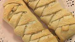 Mince beef stuffed bread roll | The Express Tribune