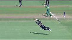 U19CWC Nissan Play of the Day - Phillips' wonder-catch!