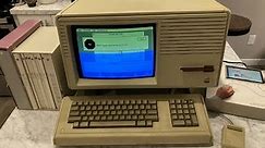 Vintage Apple Lisa 2/10 Computer - A Rare Collector's Gem