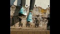 New Balance - Watch the new 530 in action with the duo...