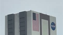 KSC Bus Tour Passes Vehicle Assembly Building (VAB)