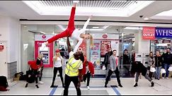 Incredible Flash Mob Inside Shopping Centre Draws Huge Crowd!