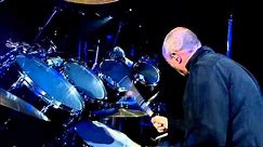 Phil Collins, Solo batterie live à Bercy. HD