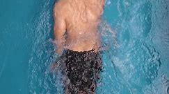 The smoothest and smoothest way to swim. 1. Keep your body posture stable, rotate your body along the longitudinal axis of your body. 2. Make sure the body above the water has the most optimal reéistance. 3. The feeling of water is the soul of swimming. Instead of swimming vigorously for a long time, focus on practicing technique and practicing water fanning efficiency. #swimmingcoach #swimminglesson #swimming #swimlike #swimlife #swimtime #swimteam #funswim #swimmingpools #drillswimming #swimmi