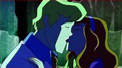 Scooby-Doo: Mystery Incorporated | Fred and Daphne kiss scene