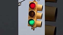 Flashing Red & Green Traffic Lights #trafficlights #detrafficstreetbeatz