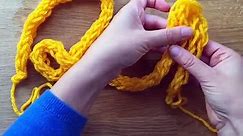 Finger Knitting How To Connect Strands