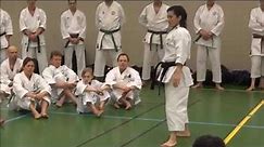 World Champion RIKA USAMI teaches CHATAN YARA KUSANKU kata