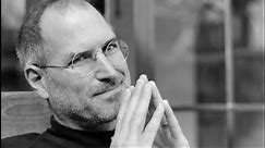 Steve Jobs with Memorial at 1 Infinite Loop