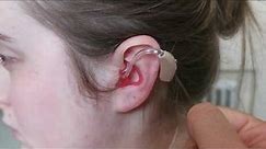 Inserting the mould on your Auto M hearing aid