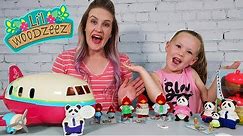 Opening Li'l Woodzeez Airplane With Panda Family and Cardinals Toys!